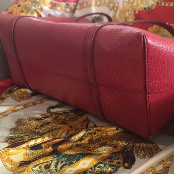 Dolce & Gabbana “Dauphine Escape” Red Tote - Picture 8 of 8